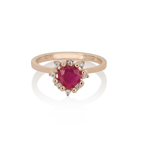 Anel em ouro rosa, rubi e diamantes - Carinhoso