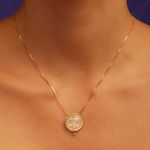 pendente-em-ouro-amarelo-com-madrepérola-e-diamantes-dryzun-095665-m2