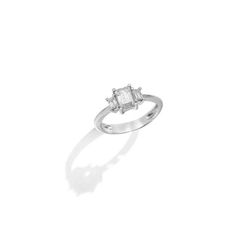 Anel em ouro branco e diamantes - Solitário