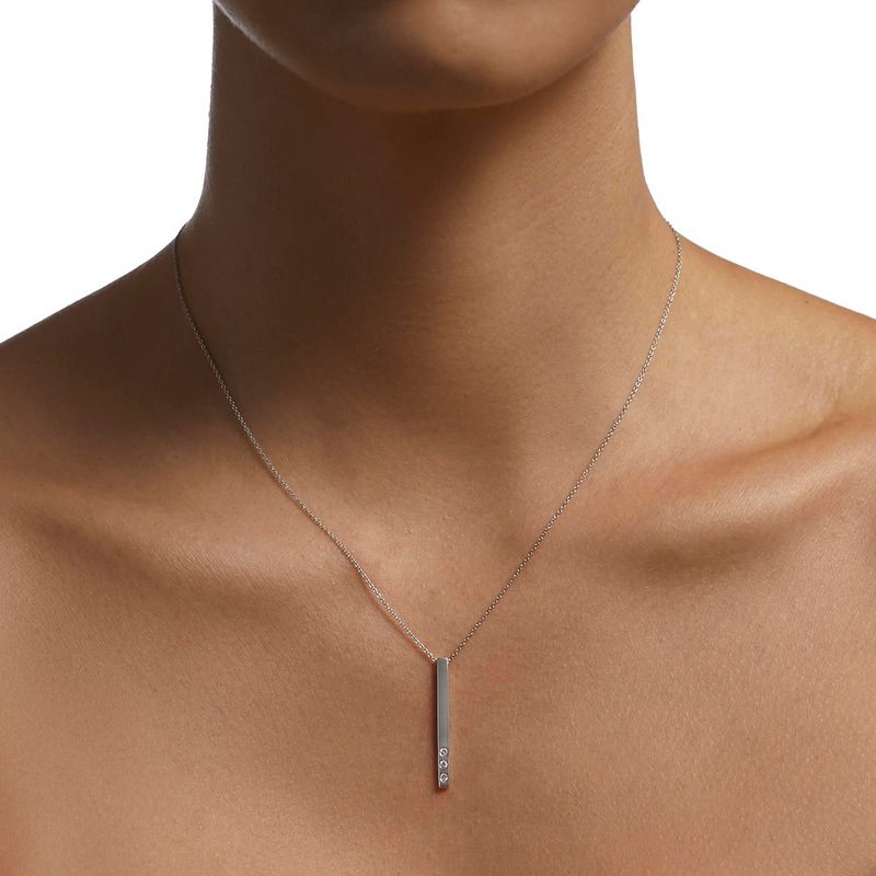 colar-em-ouro-branco-e-diamantes---genealogie-056663-modelo-01