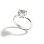 anel-em-ouro-branco-quartzo-e-diamantes---tum-tum-080848-01