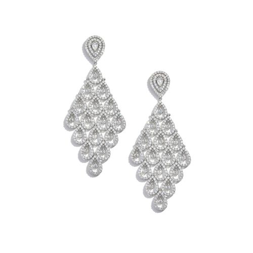 Brinco ouro branco e diamantes