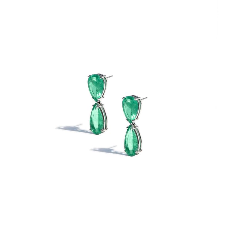 brinco-em-ouro-branco-e-esmeraldas---classic-095957-02
