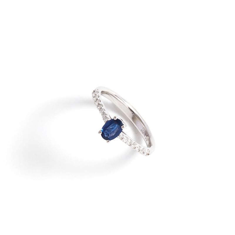 anel-ouro-branco-safira-azul-happy-days-096570-01