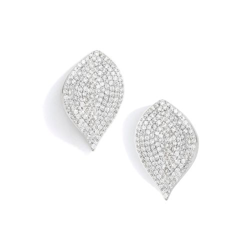 Brinco em ouro branco e diamantes - Bem me Quero
