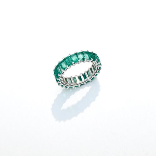 Anel ouro branco e esmeraldas - Emerald Cut
