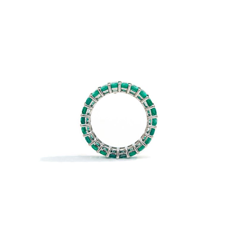 anel-ouro-branco-e-esmeraldas---emerald-cut-097044-02