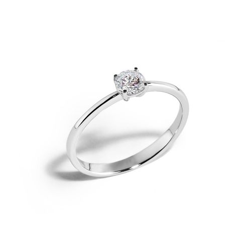 Anel em ouro branco e diamante - 30 pontos - Solitário