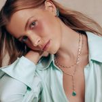 Colar em ouro branco esmeralda e diamantes - Eternity                                                                                                  1