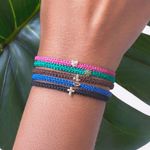 Pulseira em ouro amarelo  top zios brancos e fio de seda - pomba - Sorte 1