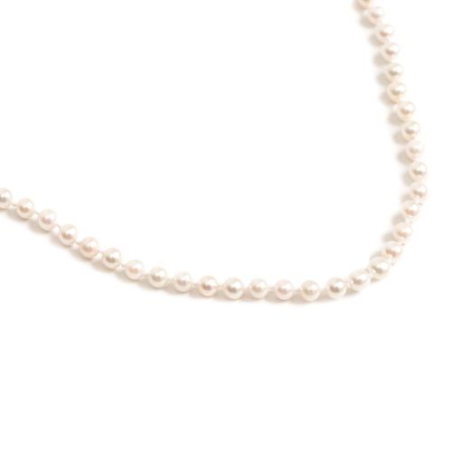 Colar em ouro amarelo e pérolas