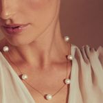 Colar em ouro amarelo e p rolas - Equil brio 2