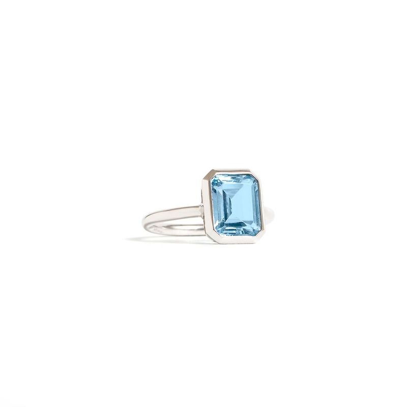 Anel em ouro branco e top zio azul - Emerald Cut 2