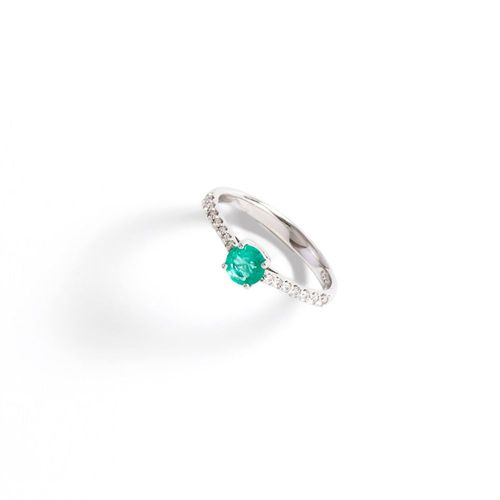 Anel em ouro branco, esmeralda e diamante - Happy Days