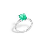 anel em ouro branco com diamantes e esmeralda - classic emerald-087240-01