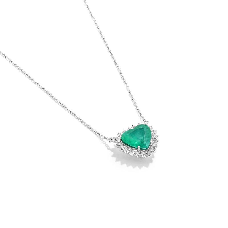 colar em ouro branco com esmeralda e diamantes - classic emerald-097646-01